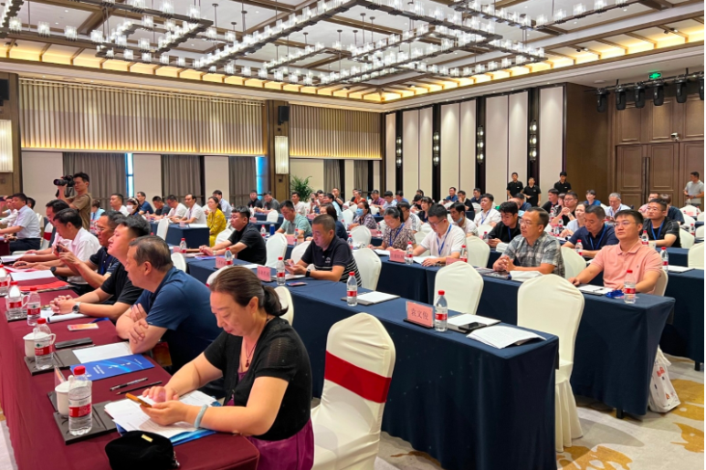 Vibration Capital welcomes good news again: National industry associations settle in Xinxiang County.png